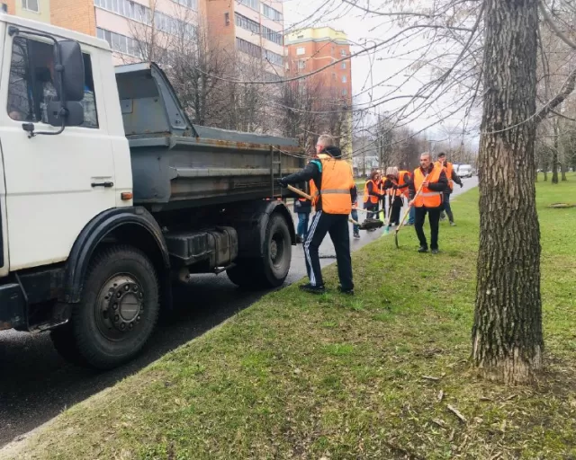 8 апреля коллектив ОАО «Моготекс» принял активное участие в городском субботнике