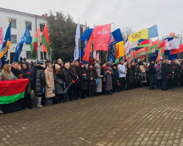 15 февраля коллектив ОАО "Моготекс" принял участие в митинге-реквиеме, посвященном Дню памяти воинов-интернационалистов