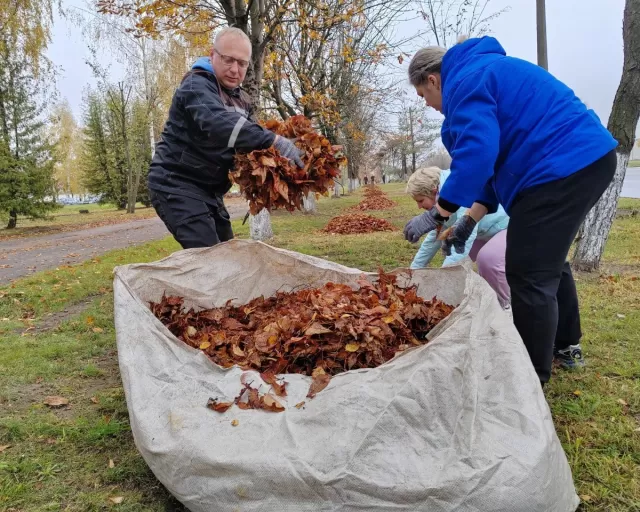 Сплоченные и ответственные: сотрудники "Моготекcа" на субботнике