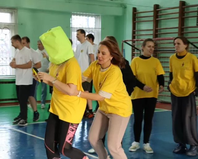 Спортивно-развлекательный праздник "Спортфест: семейные приключения"