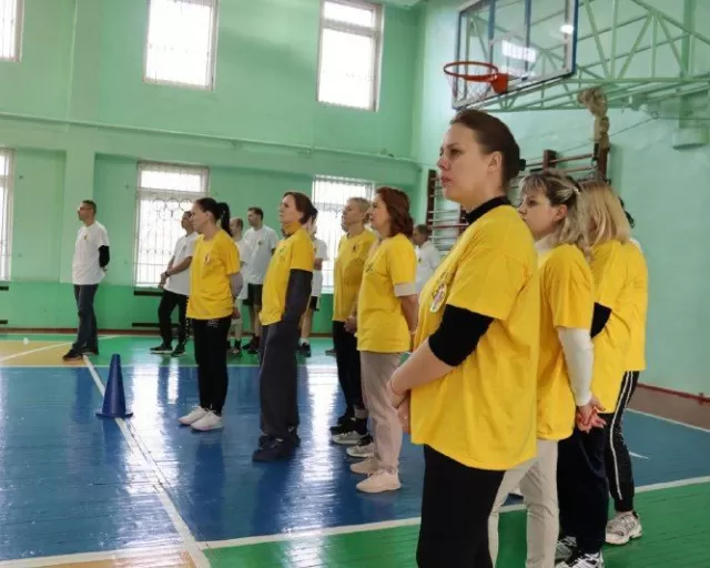 Спортивно-развлекательный праздник "Спортфест: семейные приключения"