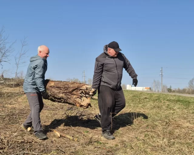 Работники ОАО "Моготекс" взялись за благоустройство