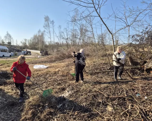 Работники ОАО "Моготекс" взялись за благоустройство